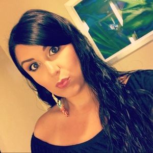 Meet your Posher, Angy